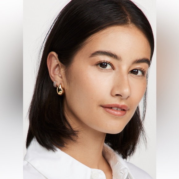 🆕SHASHI Gold Odyssey Earrings - Picture 1 of 4